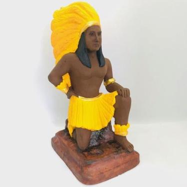 Imagem de Escultura Caboclo Pena Amarela 23 cm  resina - Lua Mística - 100% Orig