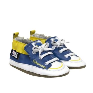 Imagem de Robeez Pantufas para bebês meninos e meninas do time de basquete da NBA, solas macias, antiderrapantes para bebês e crianças, 0 a 24 meses, Couro azul Warriors, 18-24 Months Toddler