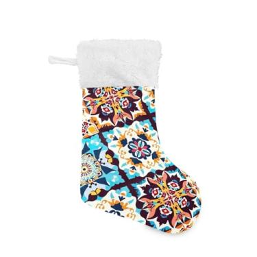 Imagem de GakkiGii Meias de Natal grandes com padrões de fantasia, decoração de Natal para parede de lareira e árvore, 45 x 31 cm