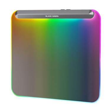 Imagem de BladeHawks BX10 Tapete de mouse para jogos RGB totalmente iluminado: design retroiluminado - iluminação cromada de 15 zonas - porta USB 2.0 - cabo USB tipo C destacável - superfície micro texturizada