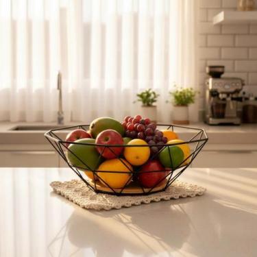 Imagem de Fruteira Quadrada 25cm Aramada Aço Preta com Base Madeira Natural Desi
