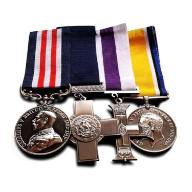 Imagem de Conjunto de medalhas militares: George Cross, Cruz Militar, Medalha de Guerra e Medalha de Vitória - Copiar Medalhas de Prêmios, Medalhas de Guerra, Medalhas do Exército