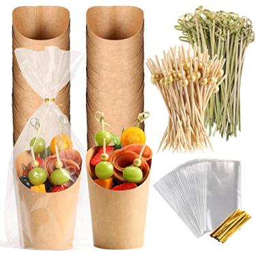 Imagem de 120 conjuntos de copos descartáveis de charcutaria com palitos e sacos, caixas de lanche de papel kraft de 400 ml, porta-aperitivos, copo de batatas fritas, com espetos de bambu e pérola dourada
