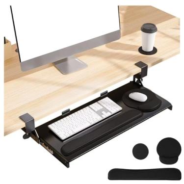 Imagem de TEXENDO Bandeja de teclado, plástico de pinho de 63,5 cm, bandeja de teclado sob a mesa com descanso de pulso, mouse pad, tapete para copos, bandeja deslizante leve, grampo C ajustável de fácil