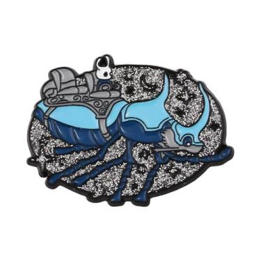 Imagem de Broche De Metal Esmaltado Anime Hollow Knight Bone Nail Brooch Pure Na