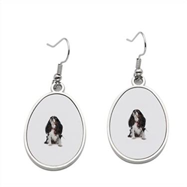 Imagem de Brinco Cavalier King Charles Spaniel sentado – Brincos com pingente para meninas – Presente de festa de aniversário dos namorados