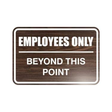 Imagem de Placa de porta de escritório: Employees Only Beyond This Point | Cores vibrantes | Letras gravadas a laser | Plástico ABS durável - 12,7 cm x 17,7 cm