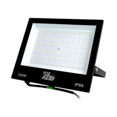 Imagem de Refletor LED 200W IP66 Branco Frio 6000K  Potência, Economia e Ilumina