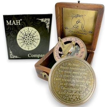 Imagem de Bússola de relógio de sol de latão de aniversário para ele ou ela – Lembrança para marido, esposa ou casal – 50º 40º 25º 20º 1º ano de casamento ou celebração do amor – Bússola com citação romântica