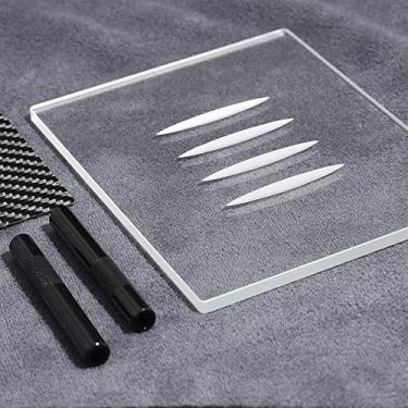 Imagem de Prato de arte de vidro feito à mão com padrões esculpidos – Bandeja decorativa de vidro temperado para decoração de casa, exibição de mesa ou uso de porta-copos – 15 × 11,5 cm de coleção de artesanato