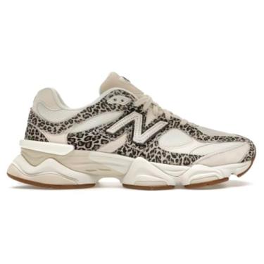 Imagem de New Balance Tênis unissex 9060, Estampa de leopardo marrom bege, 6 Women/4.5 Men