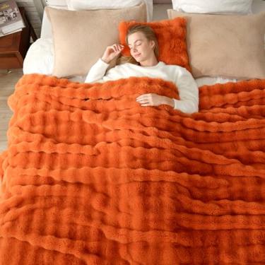 Imagem de Cozy Bliss Cobertor de pele sintética para cama king size, cobertor de pelúcia com bolhas, cobertor macio e grosso para cama de outono, sofá, sala de estar, 272 x 234 cm, laranja queimado de Halloween