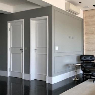 Imagem de Kit com 5 Barras Rodapé de Poliestireno com Friso Mf20 18mm X 244cm X 20cm 12m Branco