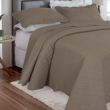 Imagem de Kit Cobre Leito Casal Classic Liso Ultrasonic + 2 Porta-travesseiros Poa Marrom