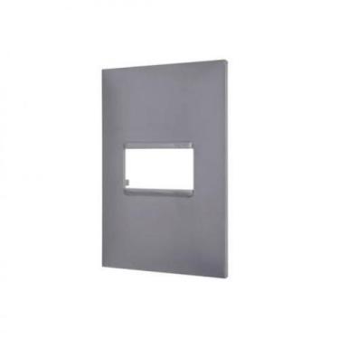 Imagem de Placa Pial Plus+ 4X2cm Um Posto Cinza - Pial Legrand