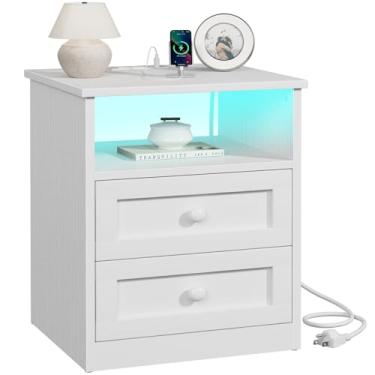 Imagem de Mesa de cabeceira de madeira branca com estação de carregamento – Mesa de cabeceira moderna de LED Framhous com 2 gavetas para quarto, mesa de cabeceira de madeira com luzes e armazenamento