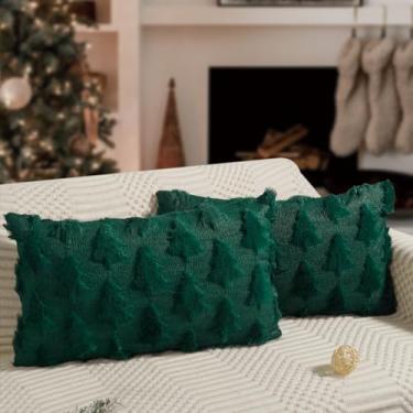 Imagem de Artmag Conjunto de 2 capas de almofada de Natal de 30 x 50 cm com 2 fronhas verdes de pelúcia sintética para decoração de sofá de inverno