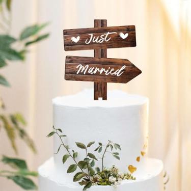 Imagem de Topo de bolo rústico recém casado em madeira, decoração de bolo de casamento de madeira para decoração de festa de despedida de solteira de casamento