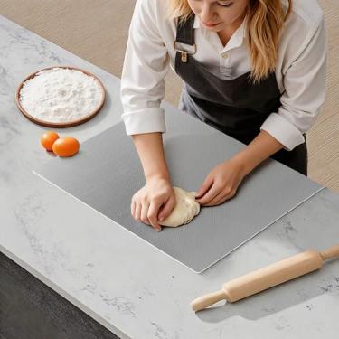 Imagem de KORVOS Tábua de corte de aço inoxidável, 40 cm C x 40 cm L Tábuas de corte de aço resistente para cozinha, tábua de corte de metal com borda e almofada antiderrapante, contra a superfície de arranhões