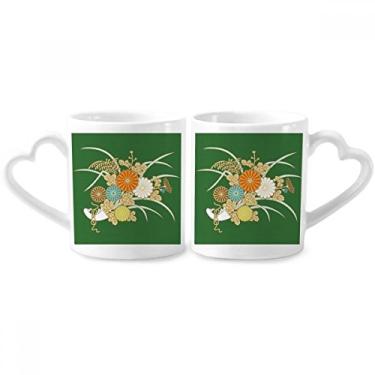 Imagem de Conjunto de canecas de porcelana para casais, flores amarelas japonesas, outono e coração