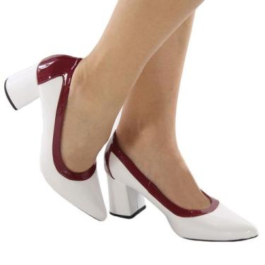 Imagem de Scarpin Salto Bloco 9 cm Verniz Branco e Bromélia ER320 - Emília Ribei