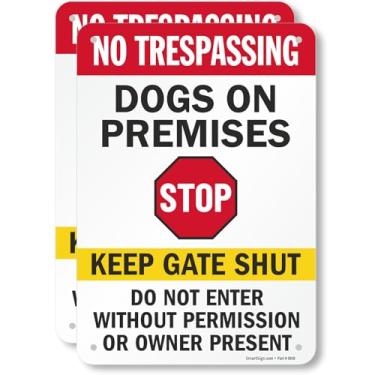 Imagem de SmartSign Pacote com 2 placas de metal No Trespassing Dogs on Premises Keep Gate Shut, Do Not Enter Without Permission com símbolo de stop, 35,5 x 25,4 cm, alumínio laminado de 40 mil, feito nos EUA