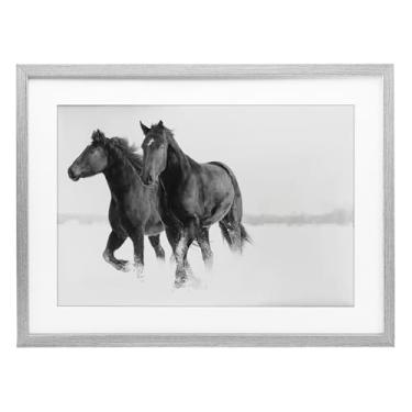 Imagem de Stupell Industries Estampa emoldurada cinza de cavalos de inverno galopantes sob vidro por Amy Carroll, 43 x 58 cm