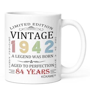 Imagem de KOXAME Presentes de aniversário de 84 anos para mulheres e homens, caneca de café vintage 1942 325 g, presente de aniversário de 1942 para mãe, pai, marido, esposa, papai, avó, amigo, nascido em 1942