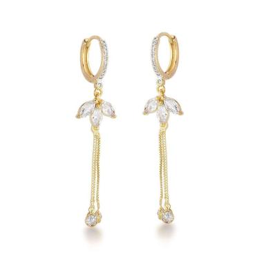 Imagem de Brinco Argola Com 3 Zircônios E Franja Banhada A Ouro 18k