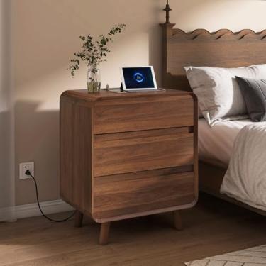 Imagem de Nasonet Mesa de cabeceira alta de 3 gavetas, mesa de cabeceira de 61 cm de largura com estação de carregador, mesa de canto grande de madeira moderna de meados do século, mesa lateral de cama para