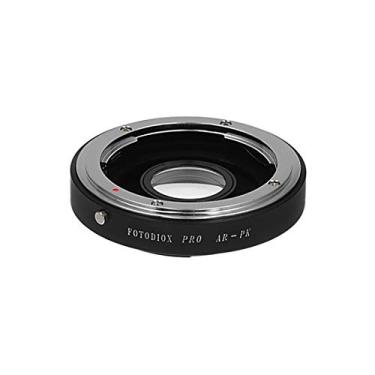 Imagem de Adaptador de montagem de lente Fotodiox Pro, para lentes Konica AR para câmeras DSLR Pentax K-Mount (PK)