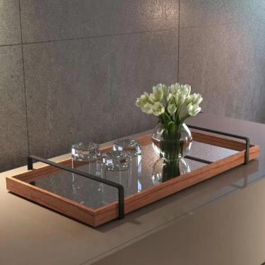 Imagem de Bandeja Decorativa Espelhada Alça Preta Madeira - JONIEL DECORAÇÕES