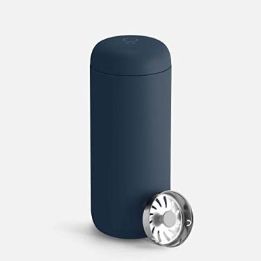 Imagem de Fellow Caneca de viagem Carter Move de 473 ml - Caneca de café de viagem de aço inoxidável com isolamento a vácuo - Copo de café com interior de cerâmica e proteção contra respingos - Azul pedra