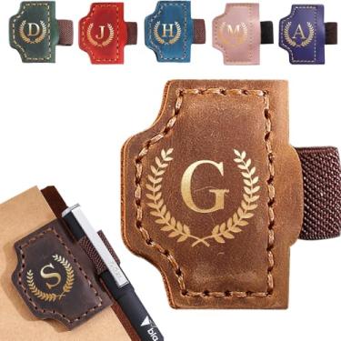Imagem de Marcador de livro personalizado com suporte de caneta, marcador magnético de couro, 26 letras, presentes para amantes de livros, leitores, marcadores de livro de couro para homens e mulheres (marrom