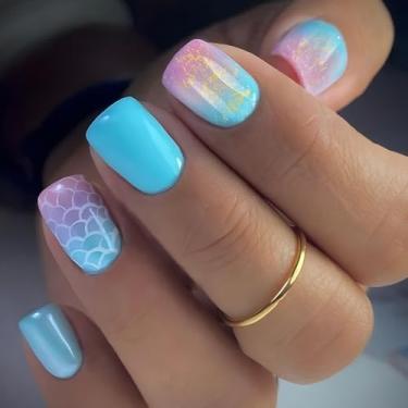 Imagem de Kit de unhas de pressão curto médio quadrado azul falso conjunto de unhas com design simples cobertura completa bastão falso artificial em unha de acrílico para mulheres 24 peças