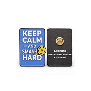 Imagem de AIEOPOSO Crachá de metal Pickleball – Declaração de poder colecionável "Keep Calm, Smash Hard" | Broche de pickleball para jogadores, equipes, fãs competitivos e presentes de torneio