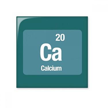 Imagem de Pedra adorna de tijolo vitrificado de cerâmica ciência elemento químico de cálcio Ca