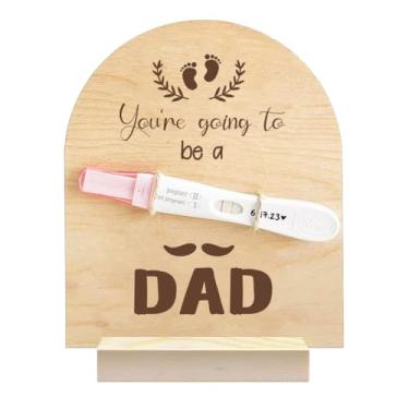 Imagem de GOMAKERER 1 placa de anúncio de gravidez de madeira, "You're Going to Be A Dad", lembrança de madeira para teste de gravidez com base e corda de barbante para dar de presente para exibição