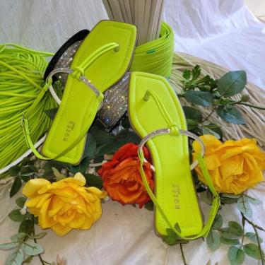 Imagem de Rasteirinha Sandália Rasteira Brilho Fivela - Rozes Shoes, Verde limão