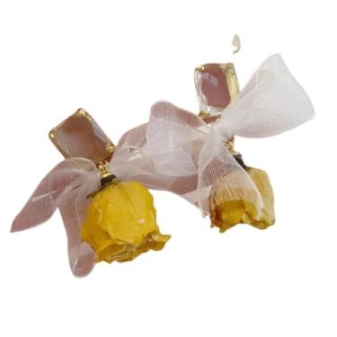 Imagem de Brincos de pingente de rosa feitos à mão com laço de renda, o único e verdadeiro brincos de flor