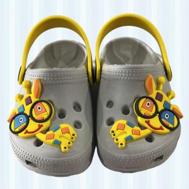 Imagem de Babuche Infantil com Estampa de Girafa  Leveza e Diversão nos Pés dos 