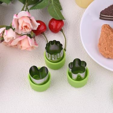 Imagem de Conjunto de formas de cortador de vegetais de aço inoxidável mini cortadores de pão sanduíche de legumes para decoração de bolo de salada, acessórios, pacote com 3 moldes de carimbo de biscoito de