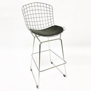 Imagem de Banqueta BERTÓIA maciça cromada assento preto altura 60cm - Poltronas 