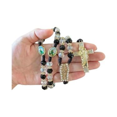 Imagem de Terço De Contas De Cristal Verde Com Pingente De Cruz De São Judas E V