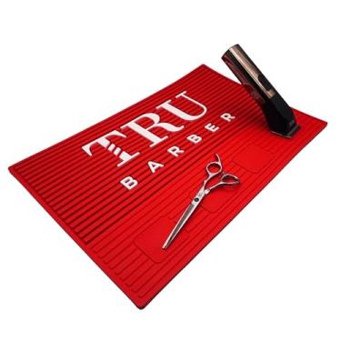 Imagem de Organizador de Bancada para Barbearia: Tapete Magnético Vermelho com 4 Ímãs para Apoiar Máquinas de Cortar Cabelo, Pentes e Tesouras - Ideal para Barbeiros e Salões. Não Acompanha Maquinade Corte e Tesoura.