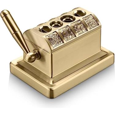 Imagem de Cortador de charutos de aço inoxidável - Cortador de charuto de mesa com corte V quádruplo com acabamento escovado para corte preciso de charutos