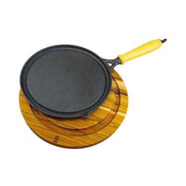 Imagem de Chapa Bifeteira Ferro Fundido Com Cabo E Suporte De Madeira Frigideira Para Preparar e Servir