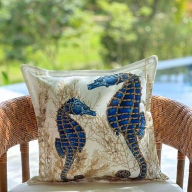 Imagem de Capa Almofada Impermeável Área Externa Cavalo Marinho 45x45 - AMOFADAS
