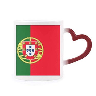 Imagem de Caneca de grés com bandeira nacional de Portugal sensível ao calor que muda de cor vermelha