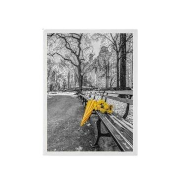 Imagem de Quadro Sombrinha Flores Amarelas Moldura Branca 45X34Cm - Quadros On-L